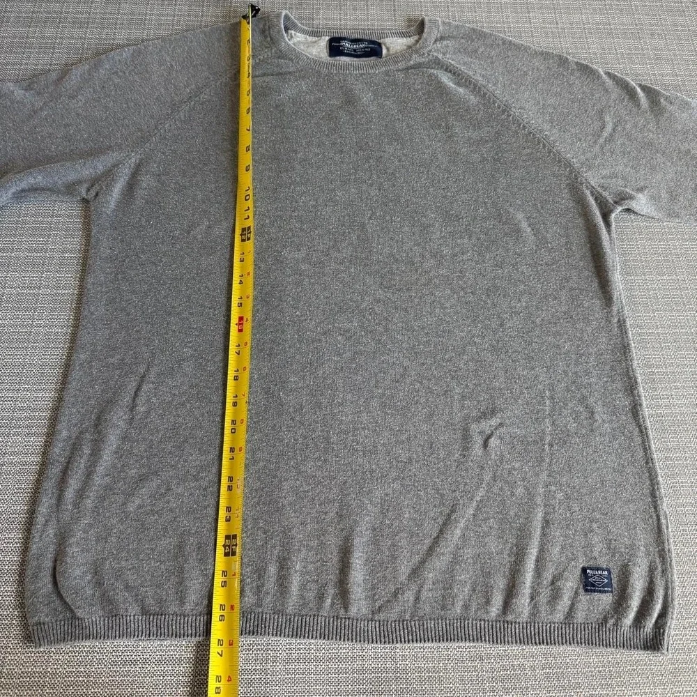 Gray Pull & Bear Sweater Mens Size XL.
